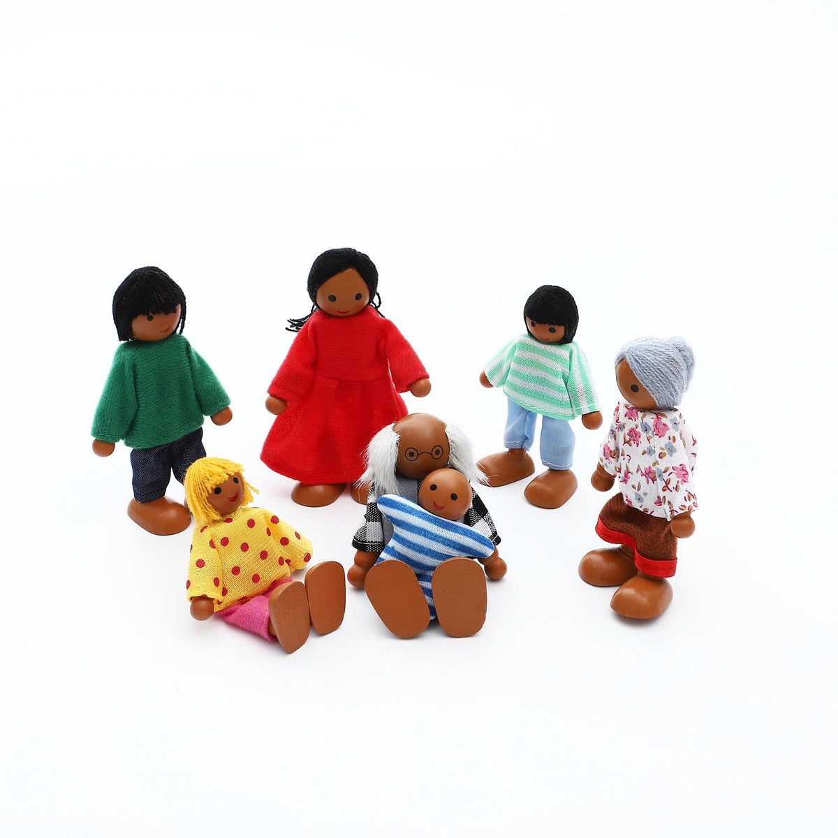 Wooden Dollhouse Family Set 23 Pieces Q167
