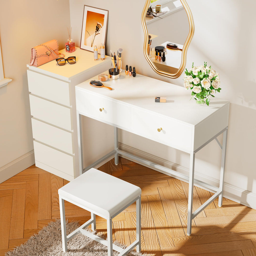 White Desk with 2 Drawers G94402