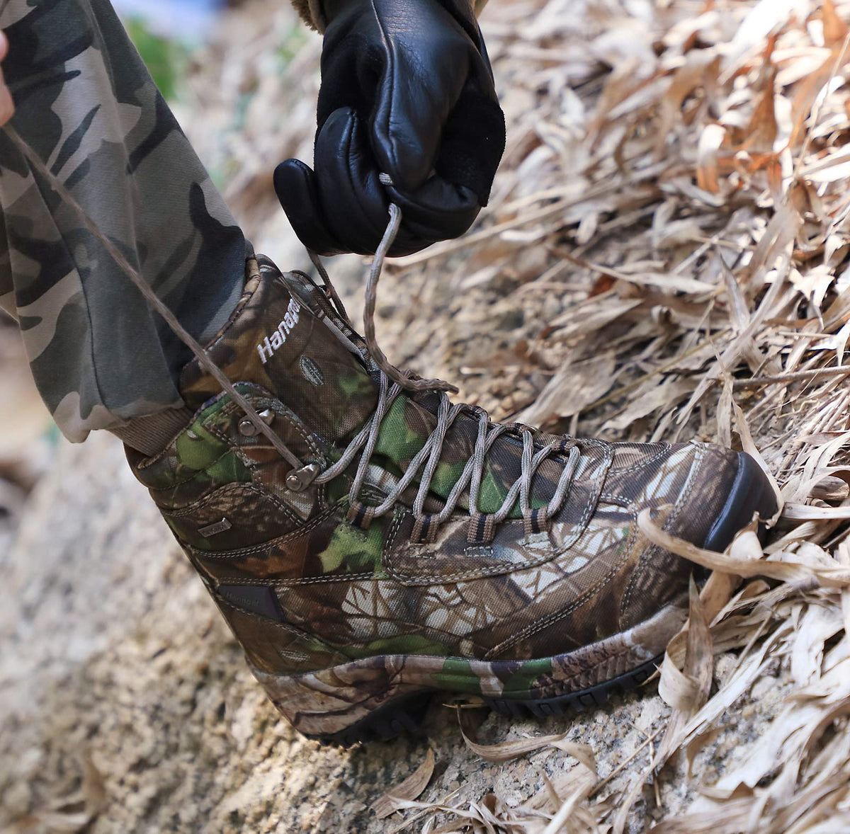 Camo Waterproof Lightweight Hunting Shoes T81373